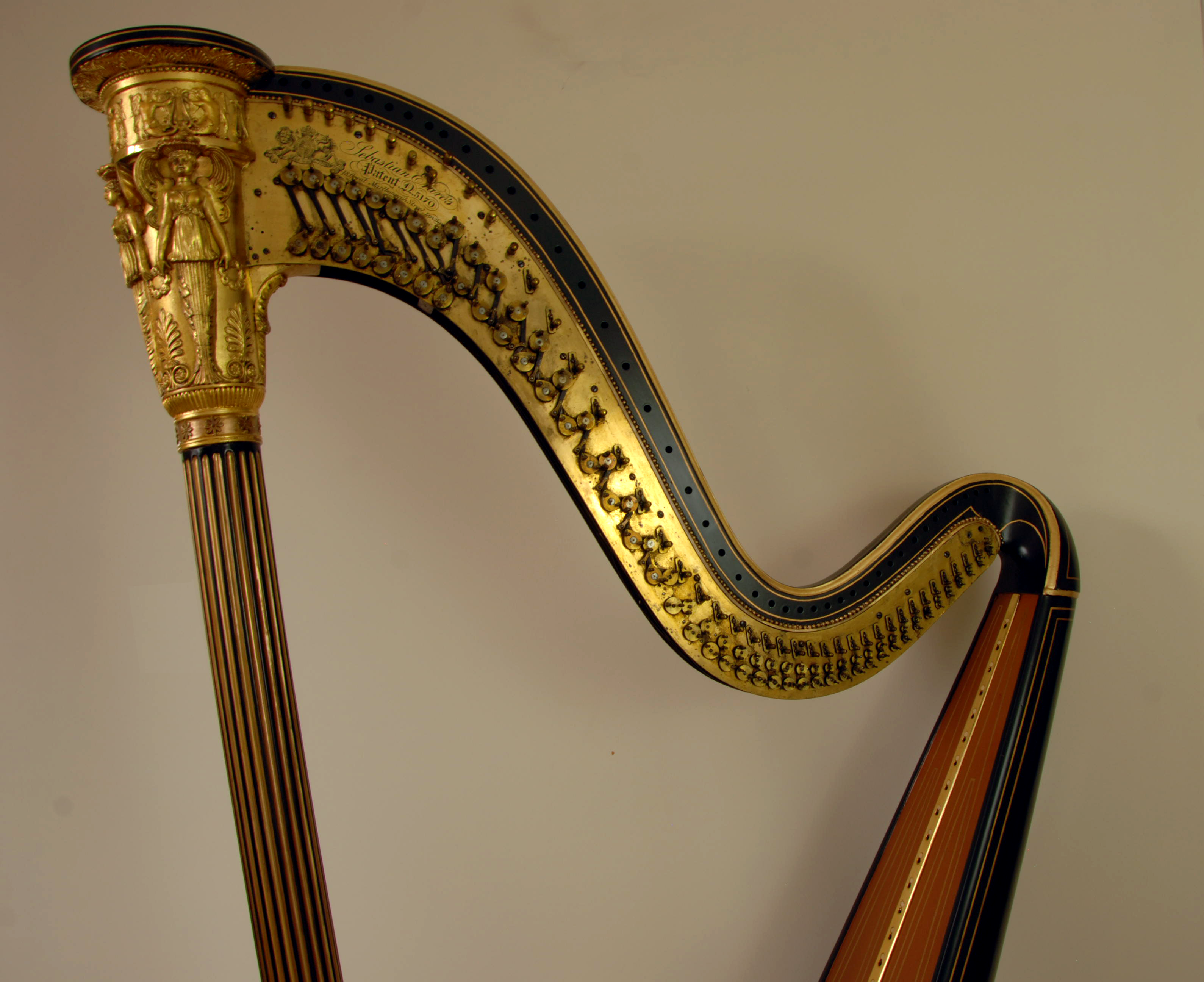 Harfa Sébastien Érard XIX w. Renowacja Prace Pozłotnicze